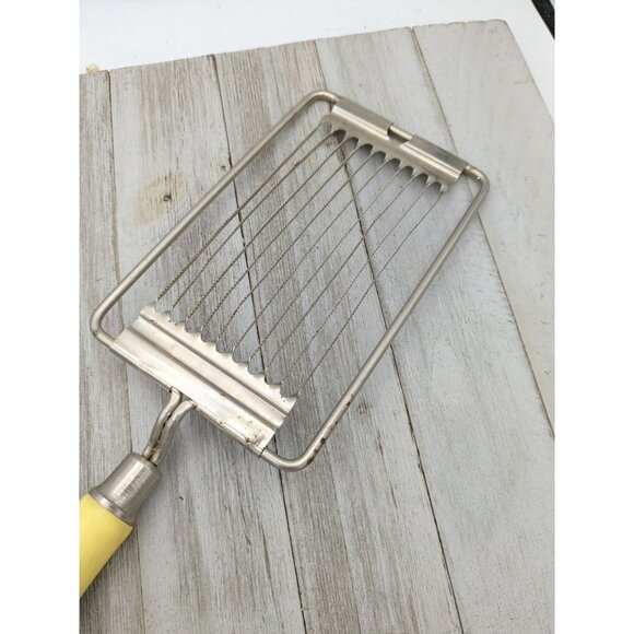 Progressus Miracle Tomato Slicer Kitchen Gadget Yellow Handle Italy - Picture 5 of 9